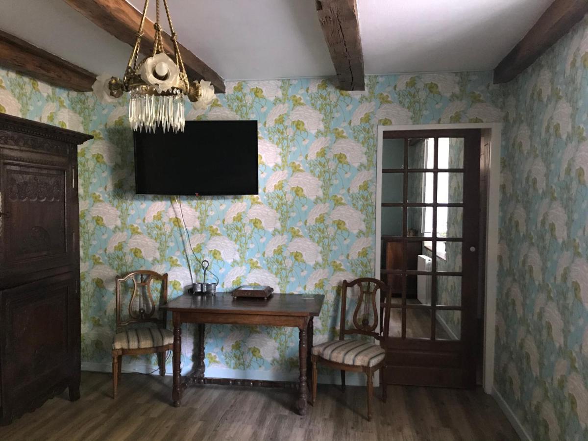 Bed and Breakfast Chez Zoiseau Et Zoiseautte Chassigny Esterno foto