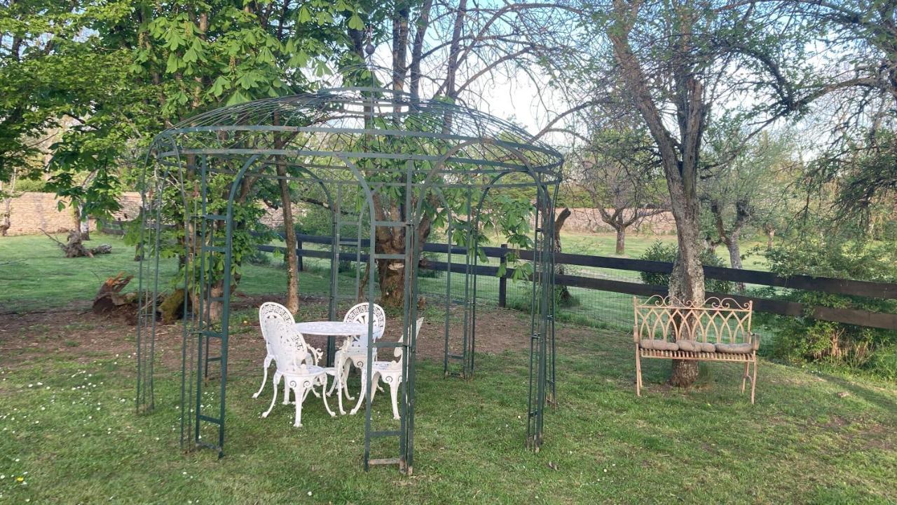 Bed and Breakfast Chez Zoiseau Et Zoiseautte Chassigny Esterno foto